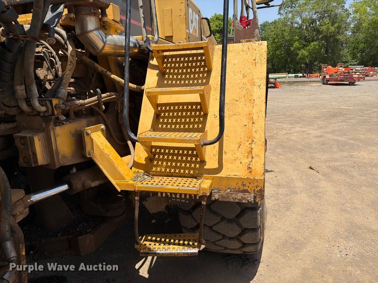 image for item FI0261 2000 Caterpillar D250E Series II articulated haul truck