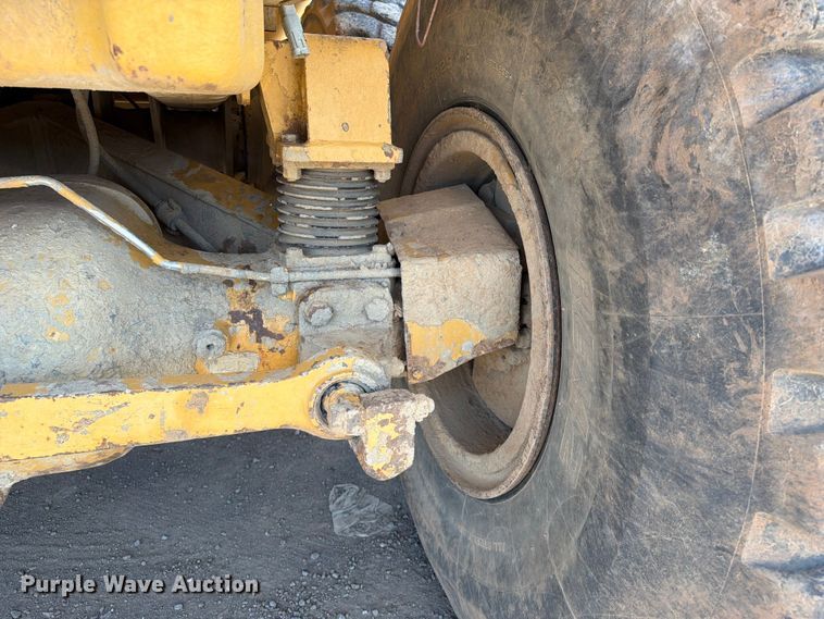 image for item FI0261 2000 Caterpillar D250E Series II articulated haul truck
