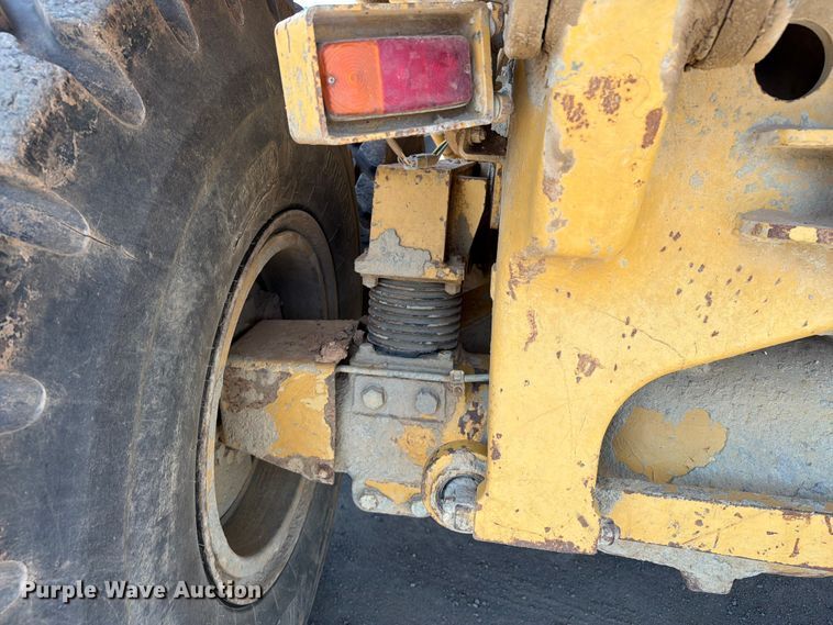 image for item FI0261 2000 Caterpillar D250E Series II articulated haul truck