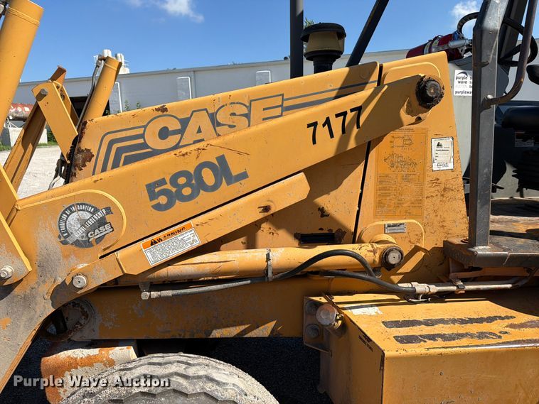 image for item FI0282 1997 Case 580L backhoe