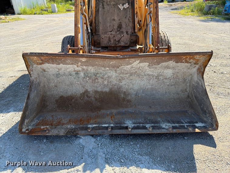 image for item FI0282 1997 Case 580L backhoe