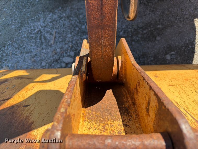 image for item FI0282 1997 Case 580L backhoe