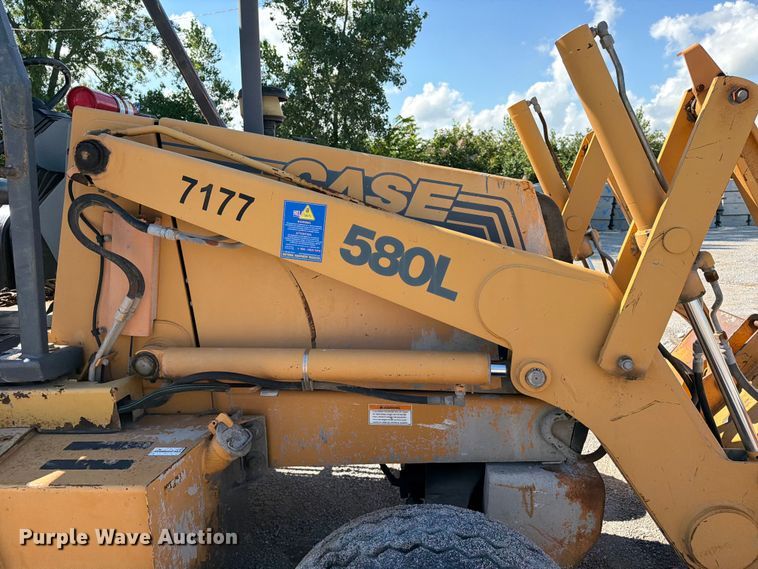 image for item FI0282 1997 Case 580L backhoe