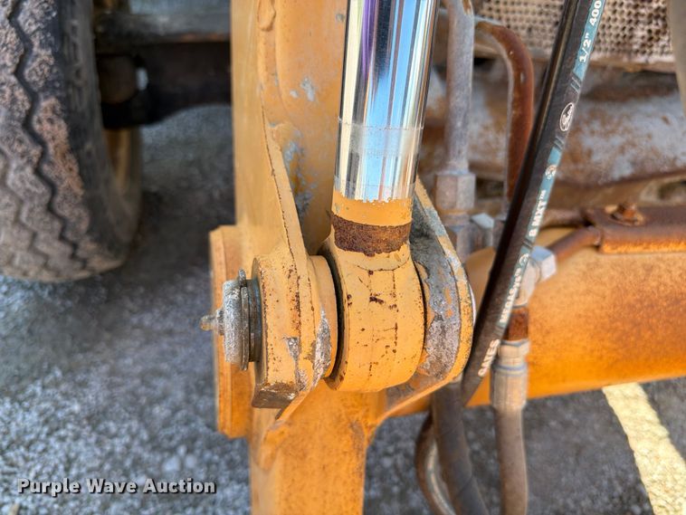image for item FI0282 1997 Case 580L backhoe