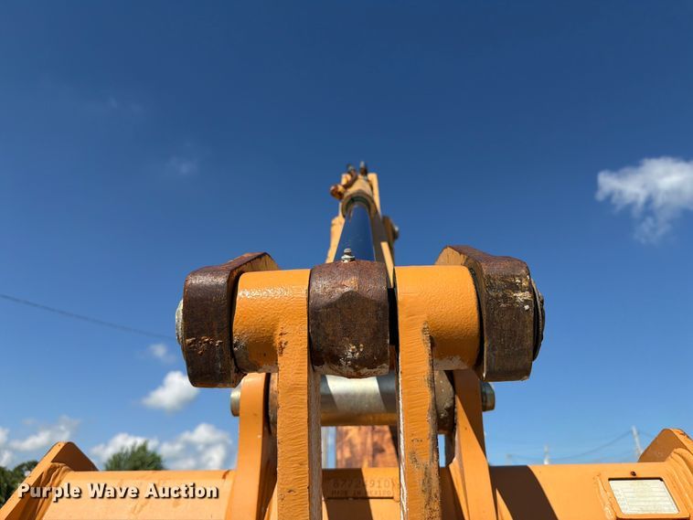 image for item FI0282 1997 Case 580L backhoe