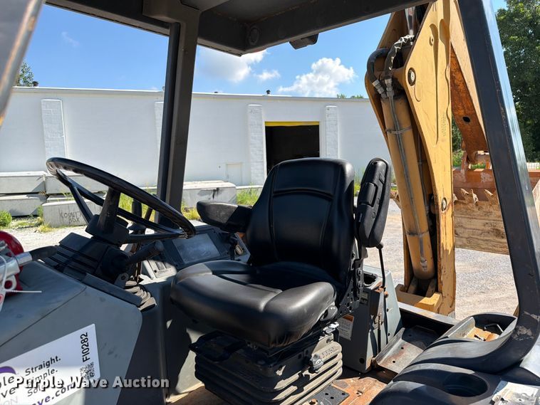 image for item FI0282 1997 Case 580L backhoe