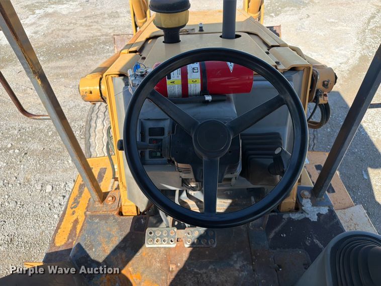 image for item FI0282 1997 Case 580L backhoe
