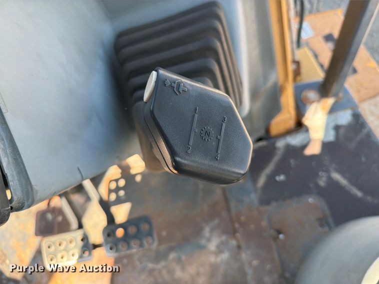 image for item FI0282 1997 Case 580L backhoe