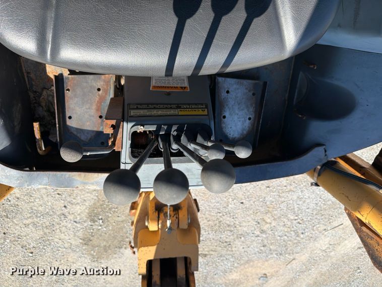 image for item FI0282 1997 Case 580L backhoe