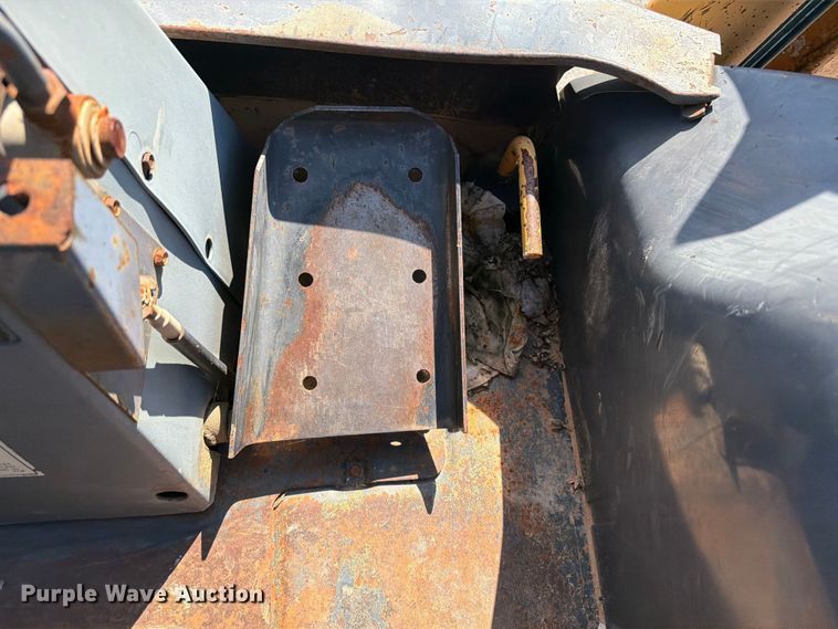image for item FI0282 1997 Case 580L backhoe