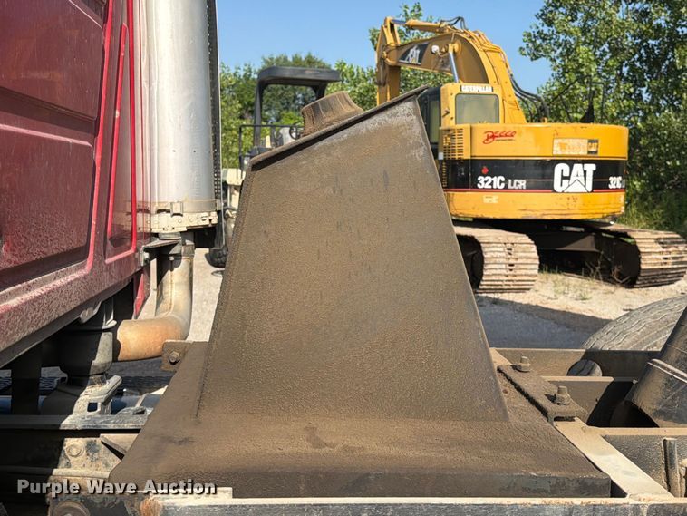 image for item FI0296 2005 Mack CV173 dump truck