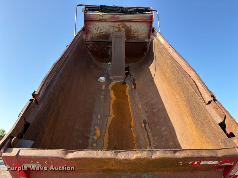 image for item FI0296 2005 Mack CV173 dump truck