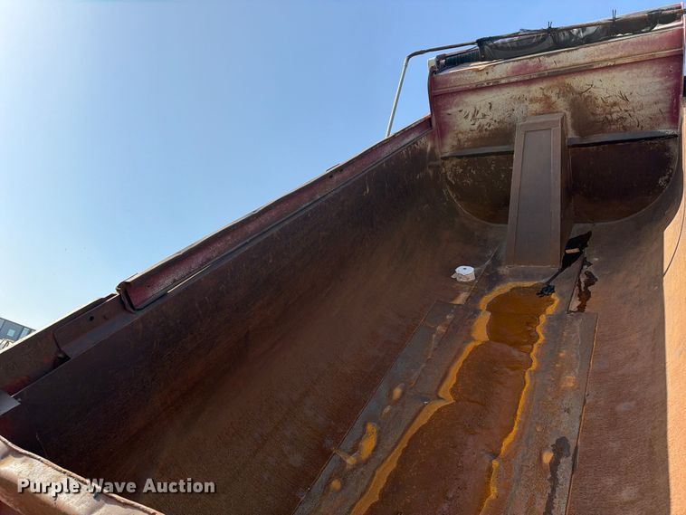image for item FI0296 2005 Mack CV173 dump truck