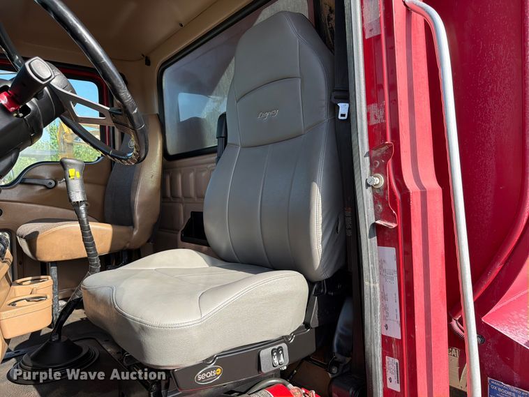 image for item FI0296 2005 Mack CV173 dump truck