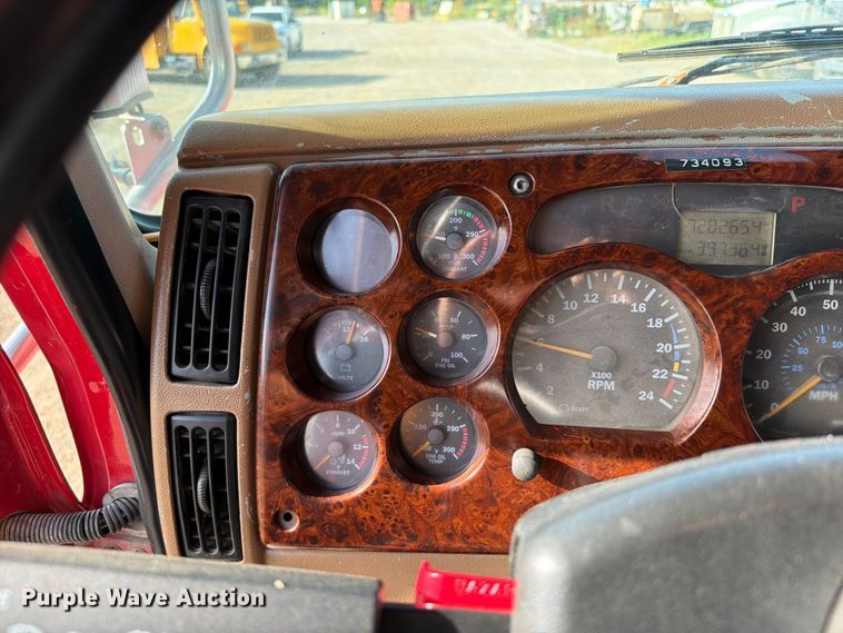 image for item FI0296 2005 Mack CV173 dump truck