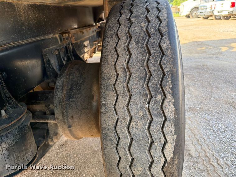 image for item FI0296 2005 Mack CV173 dump truck
