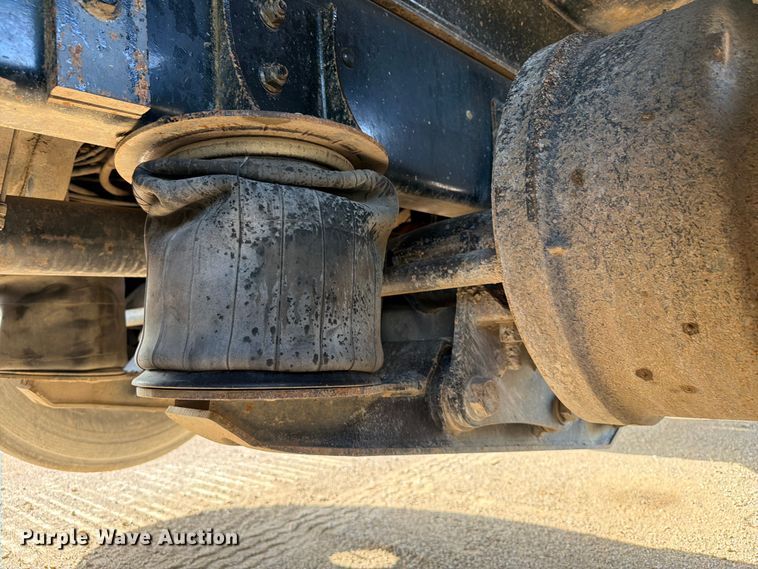 image for item FI0296 2005 Mack CV173 dump truck