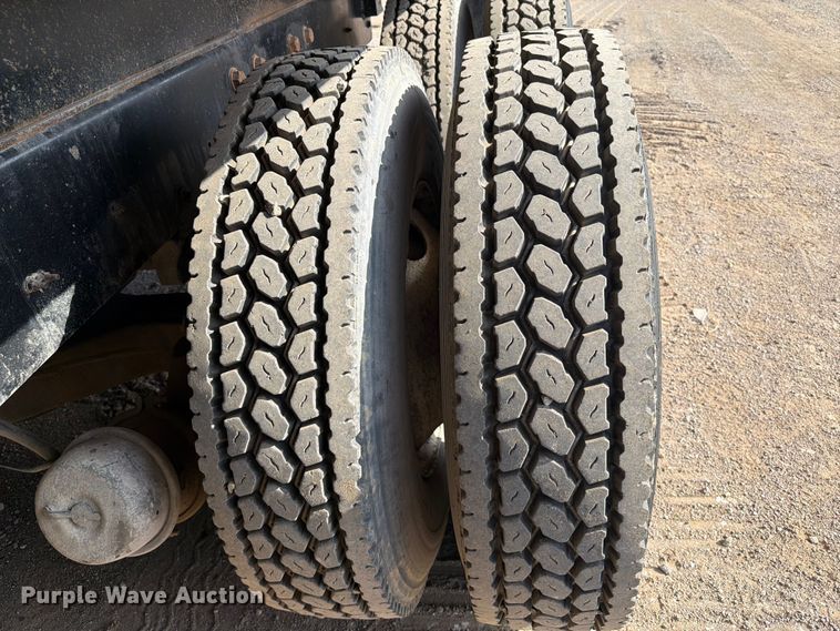 image for item FI0296 2005 Mack CV173 dump truck