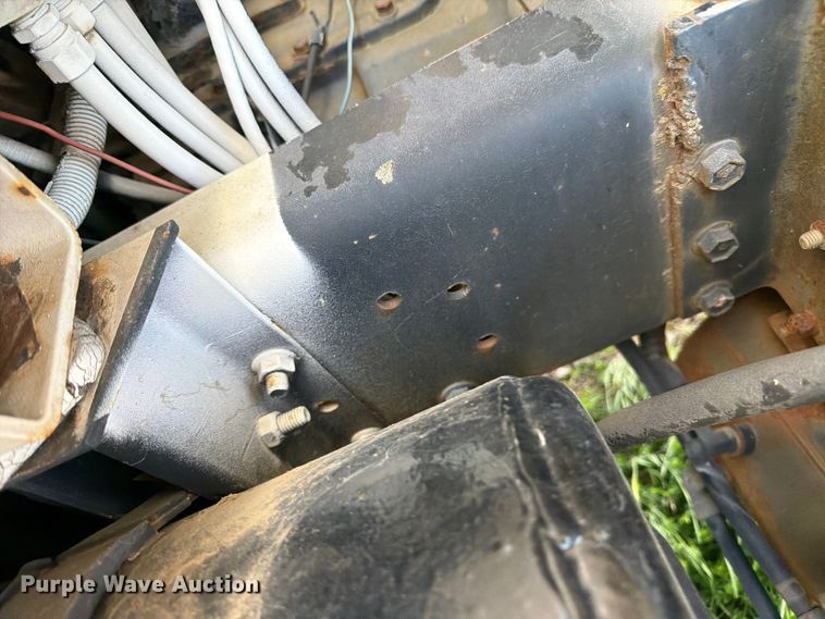 image for item FK0288 1982 International 2275 tank truck