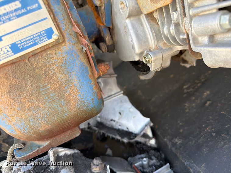 image for item FK0288 1982 International 2275 tank truck