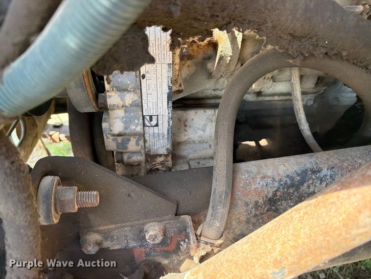 image for item FK0288 1982 International 2275 tank truck