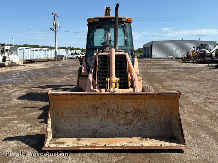 image for item FK3008 1994 John Deere 510D backhoe