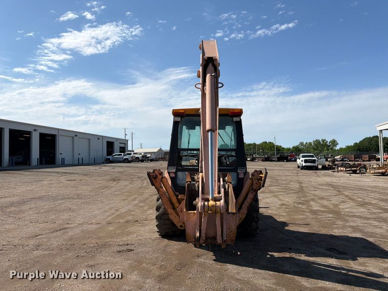 image for item FK3008 1994 John Deere 510D backhoe