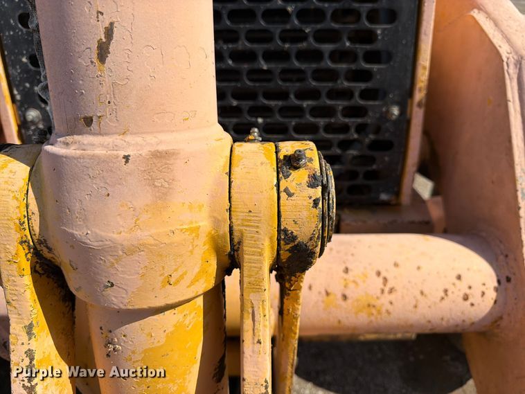 image for item FK3008 1994 John Deere 510D backhoe