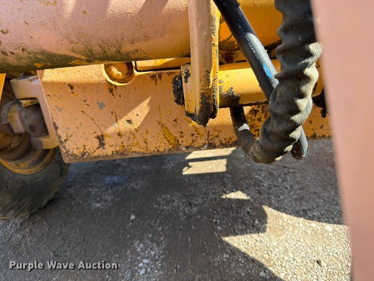 image for item FK3008 1994 John Deere 510D backhoe