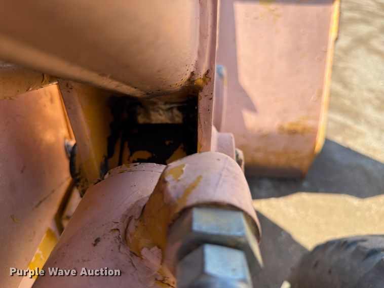 image for item FK3008 1994 John Deere 510D backhoe