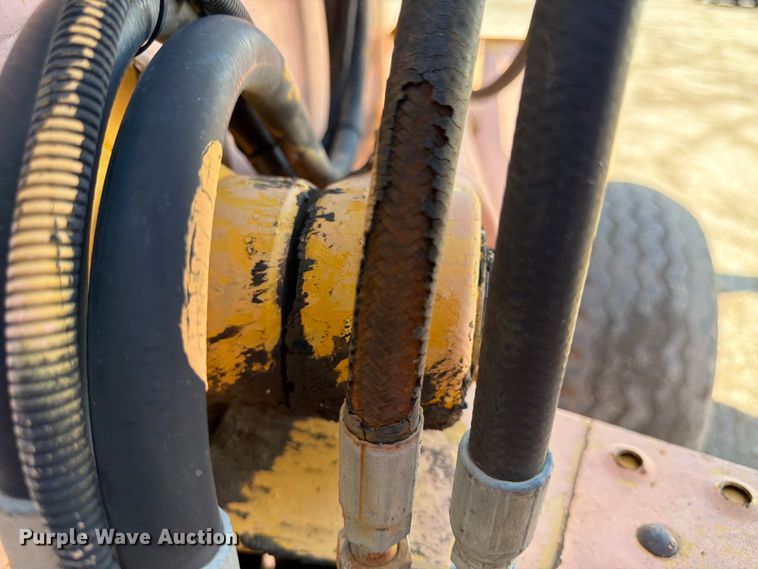 image for item FK3008 1994 John Deere 510D backhoe