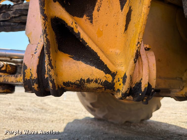image for item FK3008 1994 John Deere 510D backhoe