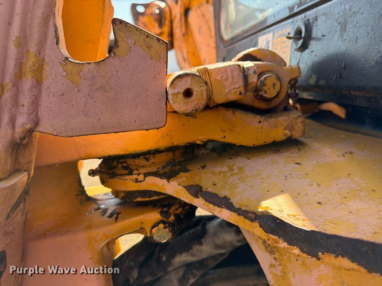 image for item FK3008 1994 John Deere 510D backhoe