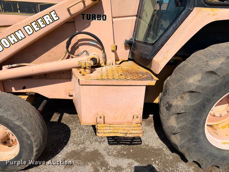 image for item FK3008 1994 John Deere 510D backhoe
