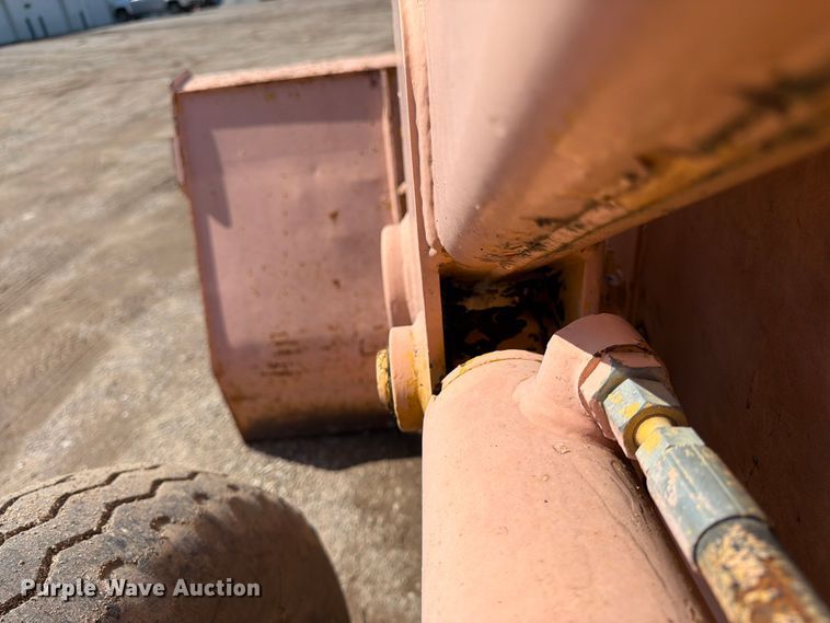 image for item FK3008 1994 John Deere 510D backhoe