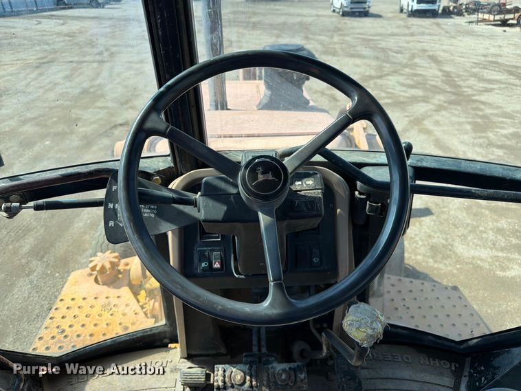 image for item FK3008 1994 John Deere 510D backhoe