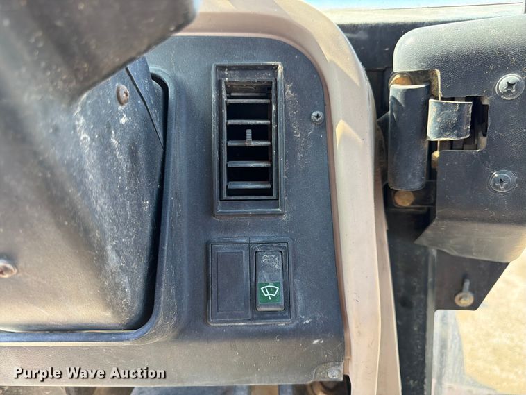 image for item FK3008 1994 John Deere 510D backhoe