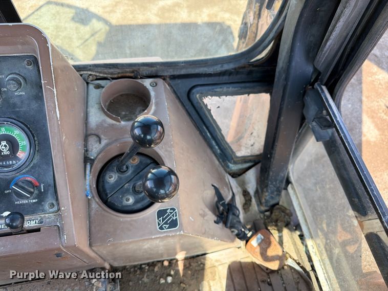 image for item FK3008 1994 John Deere 510D backhoe