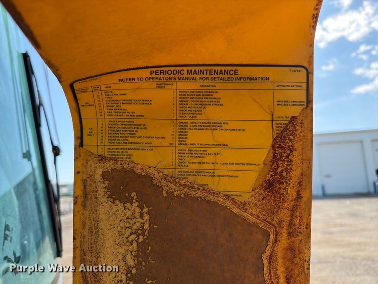image for item FK3008 1994 John Deere 510D backhoe