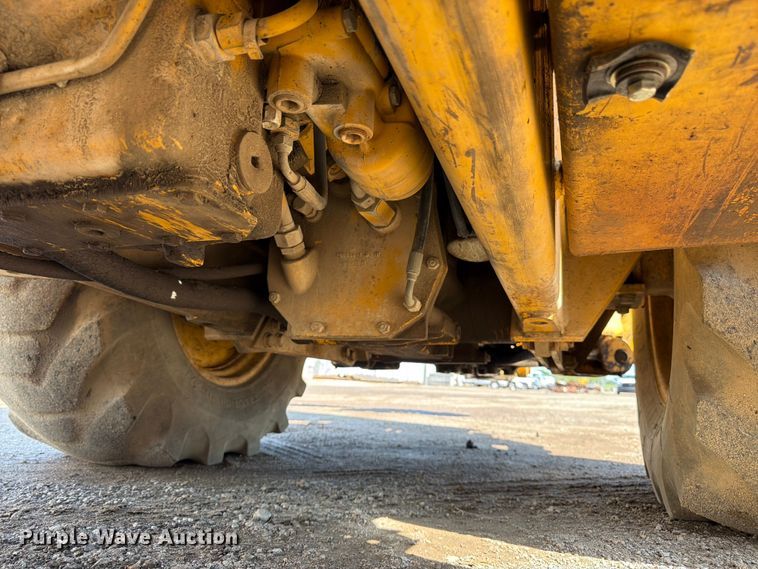 image for item FK3008 1994 John Deere 510D backhoe