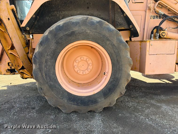 image for item FK3008 1994 John Deere 510D backhoe
