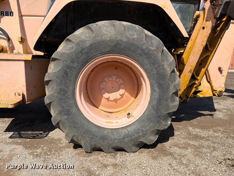 image for item FK3008 1994 John Deere 510D backhoe