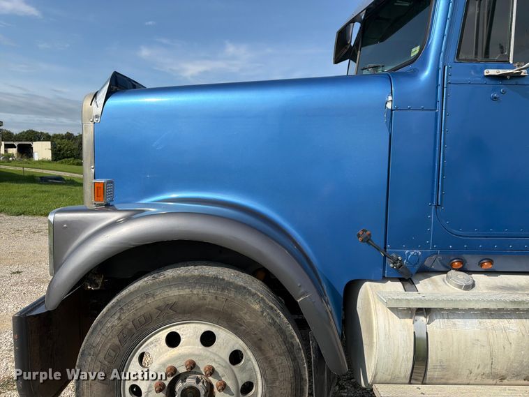 image for item FK3094 1994 International 9300 dump truck