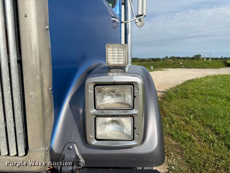 image for item FK3094 1994 International 9300 dump truck