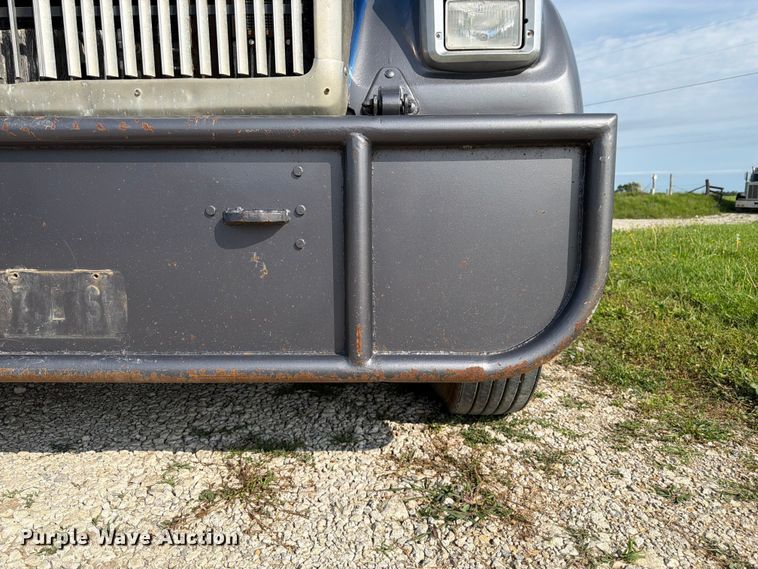 image for item FK3094 1994 International 9300 dump truck