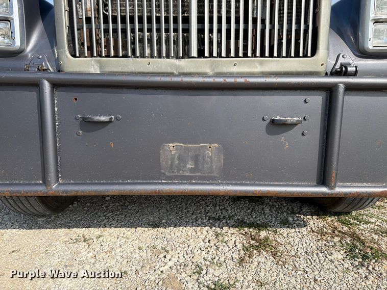 image for item FK3094 1994 International 9300 dump truck