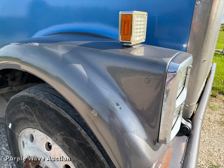 image for item FK3094 1994 International 9300 dump truck