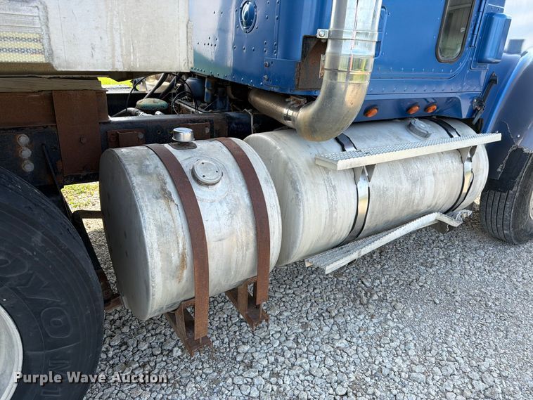image for item FK3094 1994 International 9300 dump truck