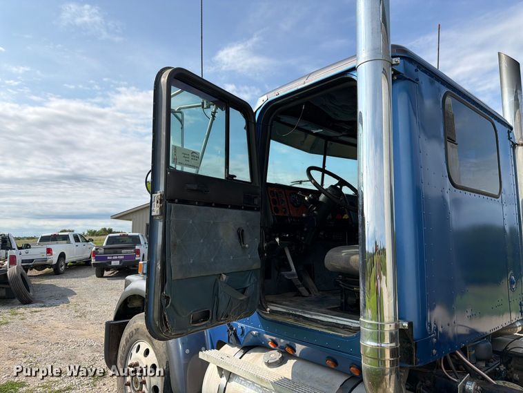 image for item FK3094 1994 International 9300 dump truck