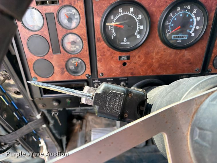 image for item FK3094 1994 International 9300 dump truck